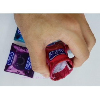 C-S-02_Square_Clip_Pouch_for_head-phone