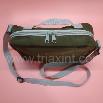 TB-1079		DELUXE SHOULDER BAG