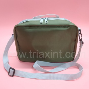 TB-1079		DELUXE SHOULDER BAG