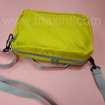 TB-1079		DELUXE SHOULDER BAG