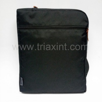 UD-102	Shoulder Laptop Bag - "Smart Causal" Collection